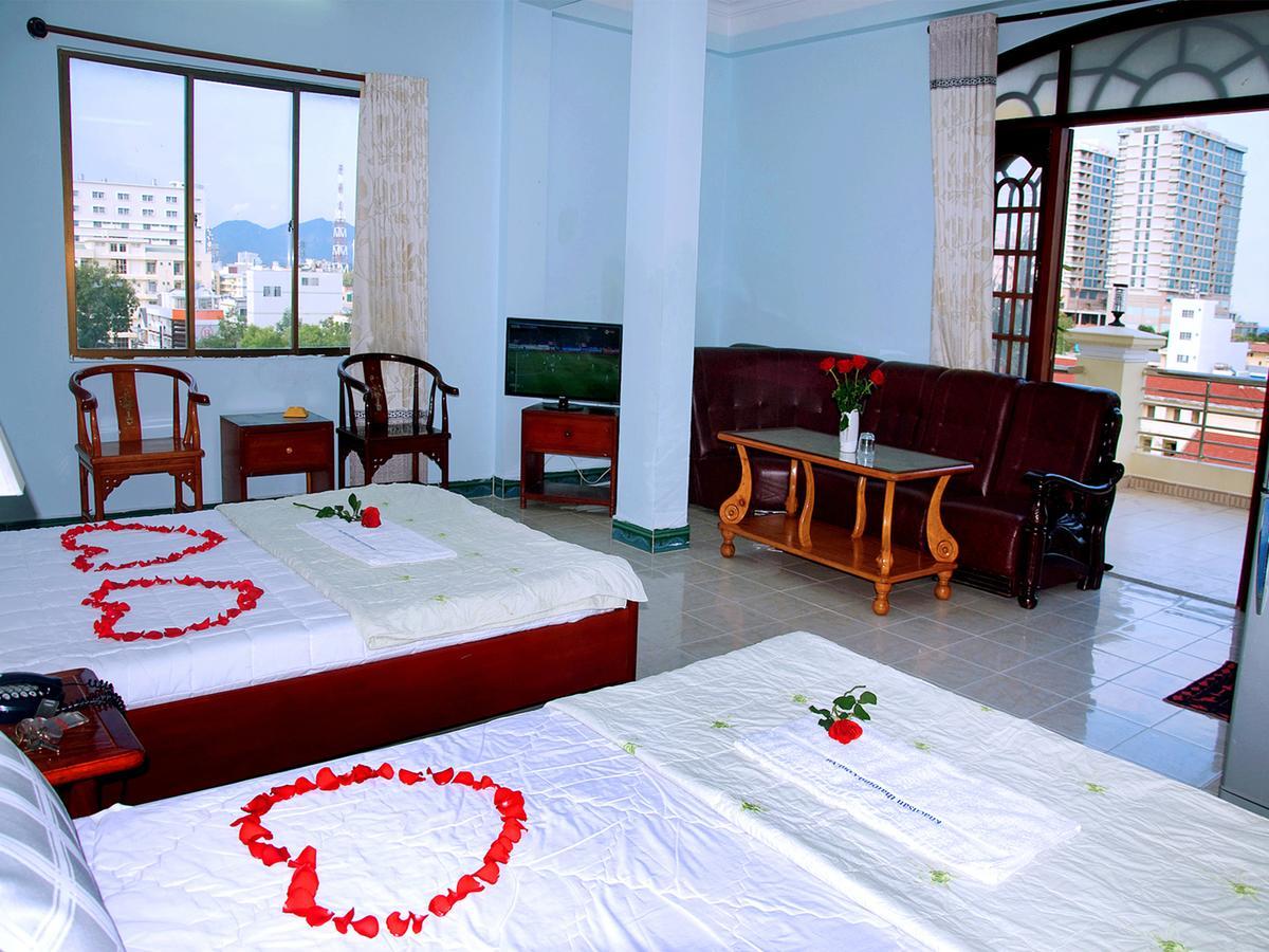 Queen 3 Hotel На Транг Екстериор снимка