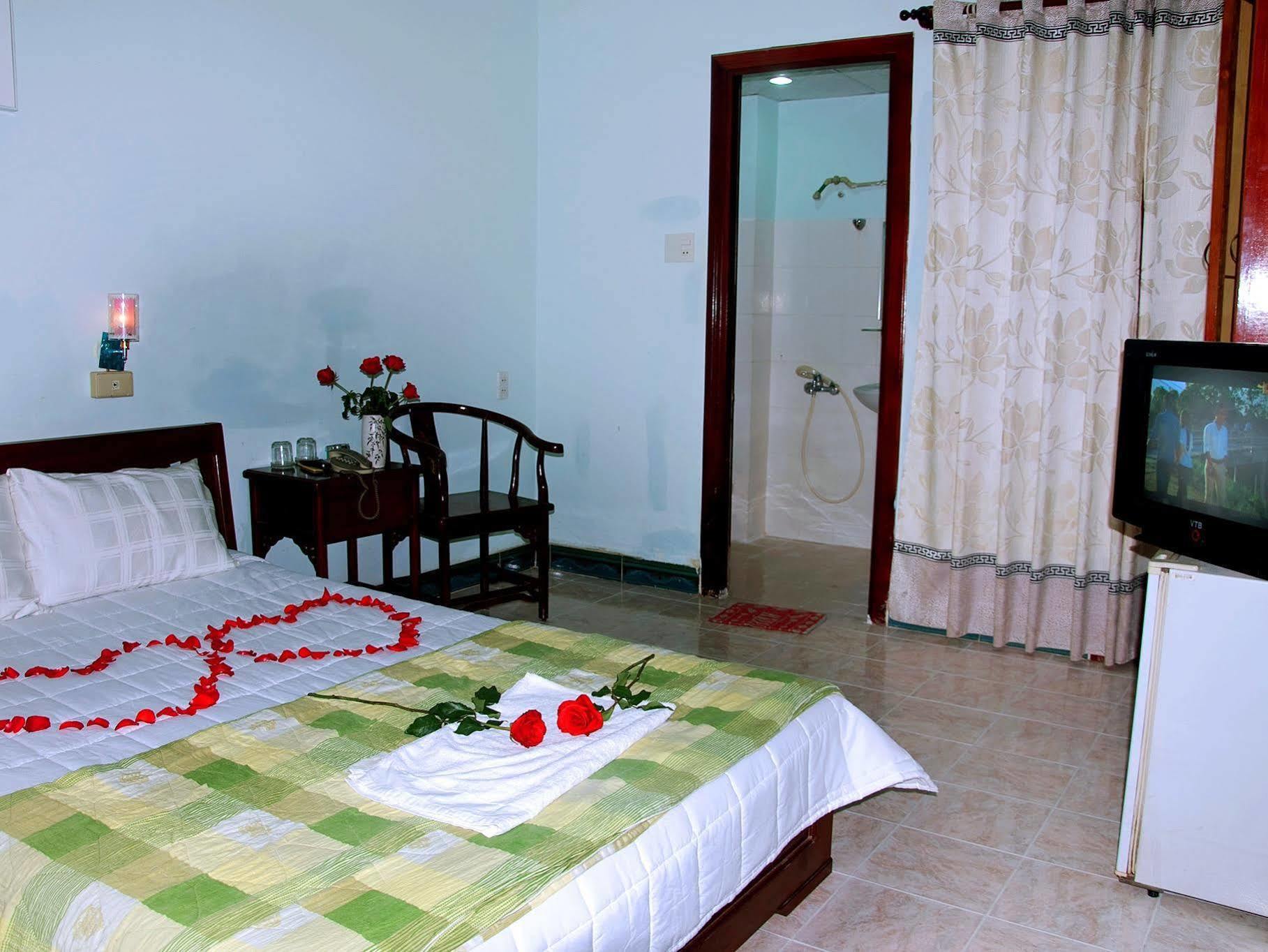 Queen 3 Hotel На Транг Екстериор снимка